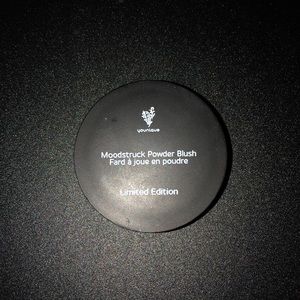 Younique Moodstruck Powder Blush- Limited Edition